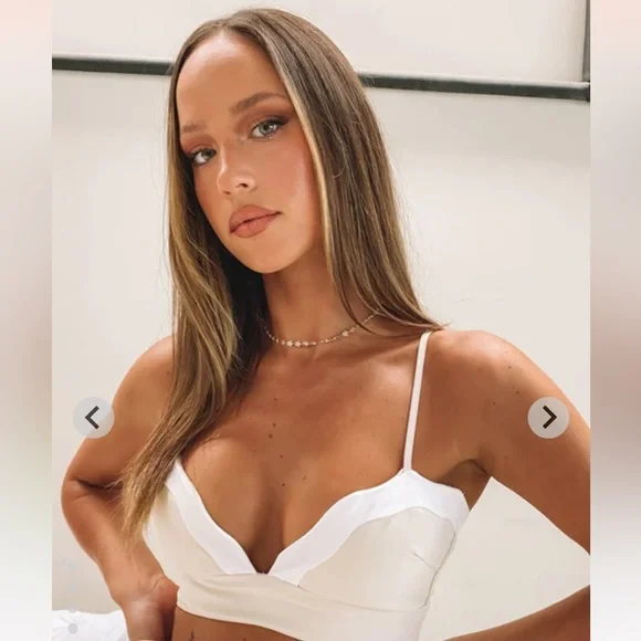 Beginning Boutique x Emma Rose Sophie Top - Picture 2 of 7